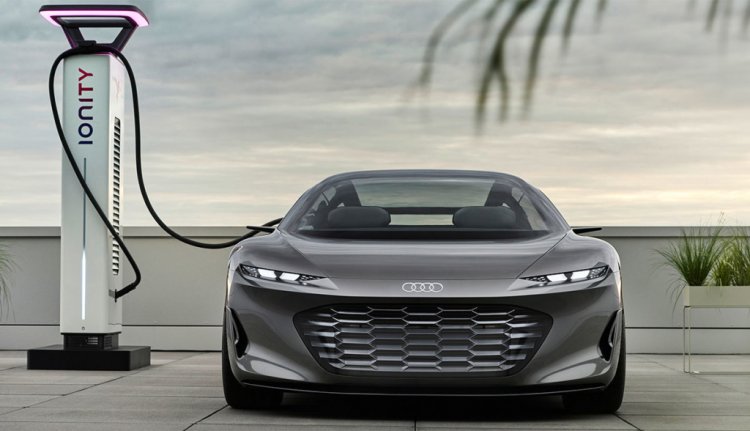 Autonomes Fahren mit dem luxuriösen Audi Grand Sphere Concept
